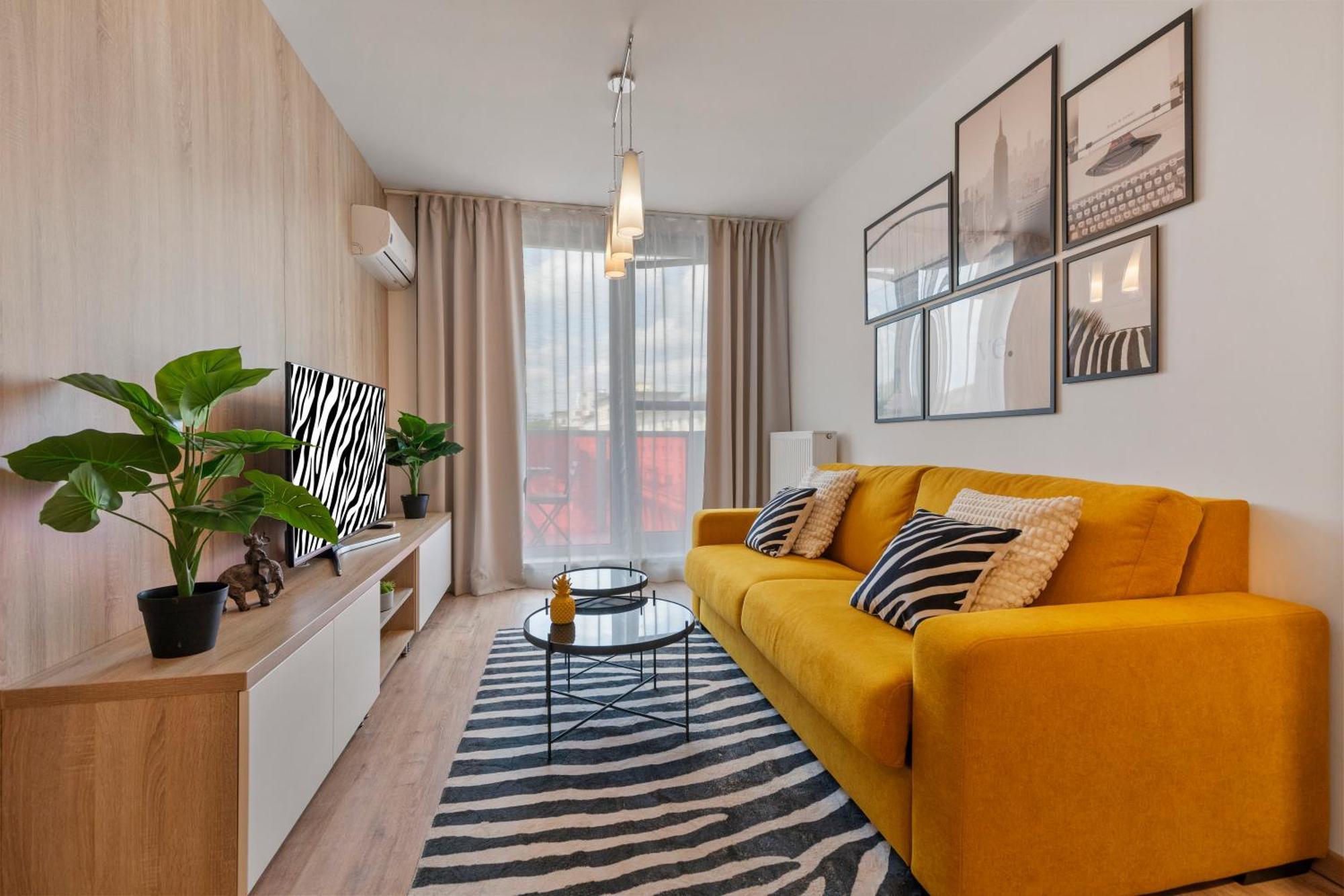 Lam Safari - Balcony - Ac - Free Parking Apartment Братислава Екстериор снимка